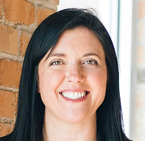 Responsable du support client de l'équipe de service, Sophie Hartwell, portrait